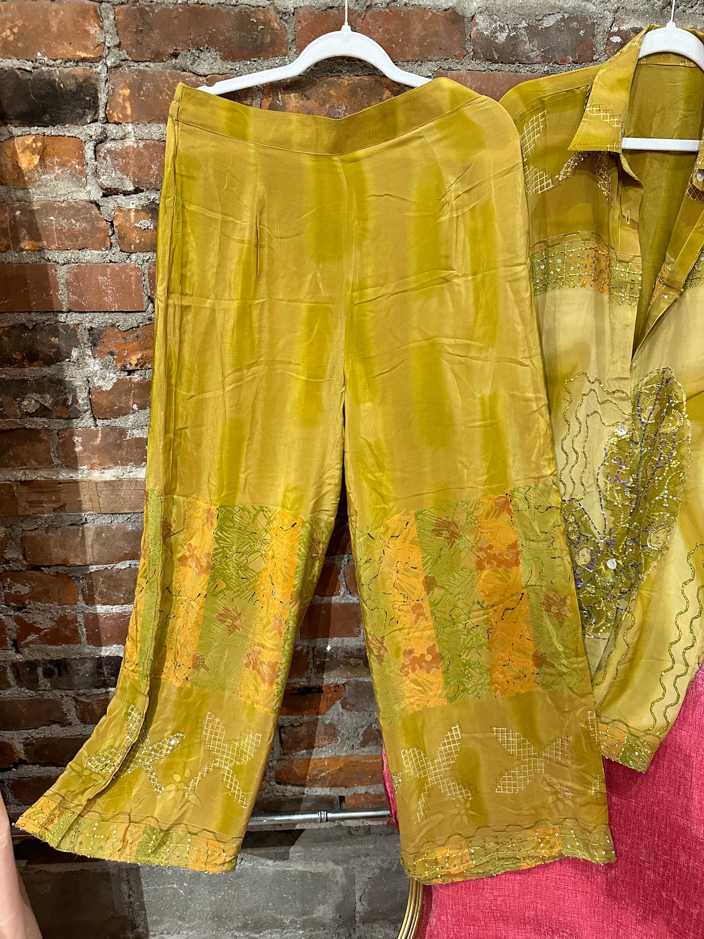 The painters trousers - chartreuse and cream