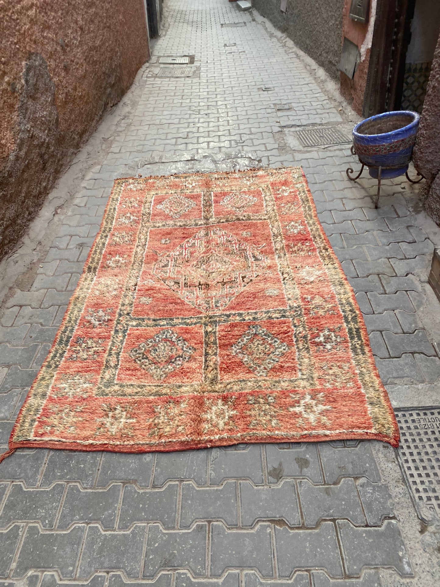 Pure wool handwoven Moroccan rug- Chaima