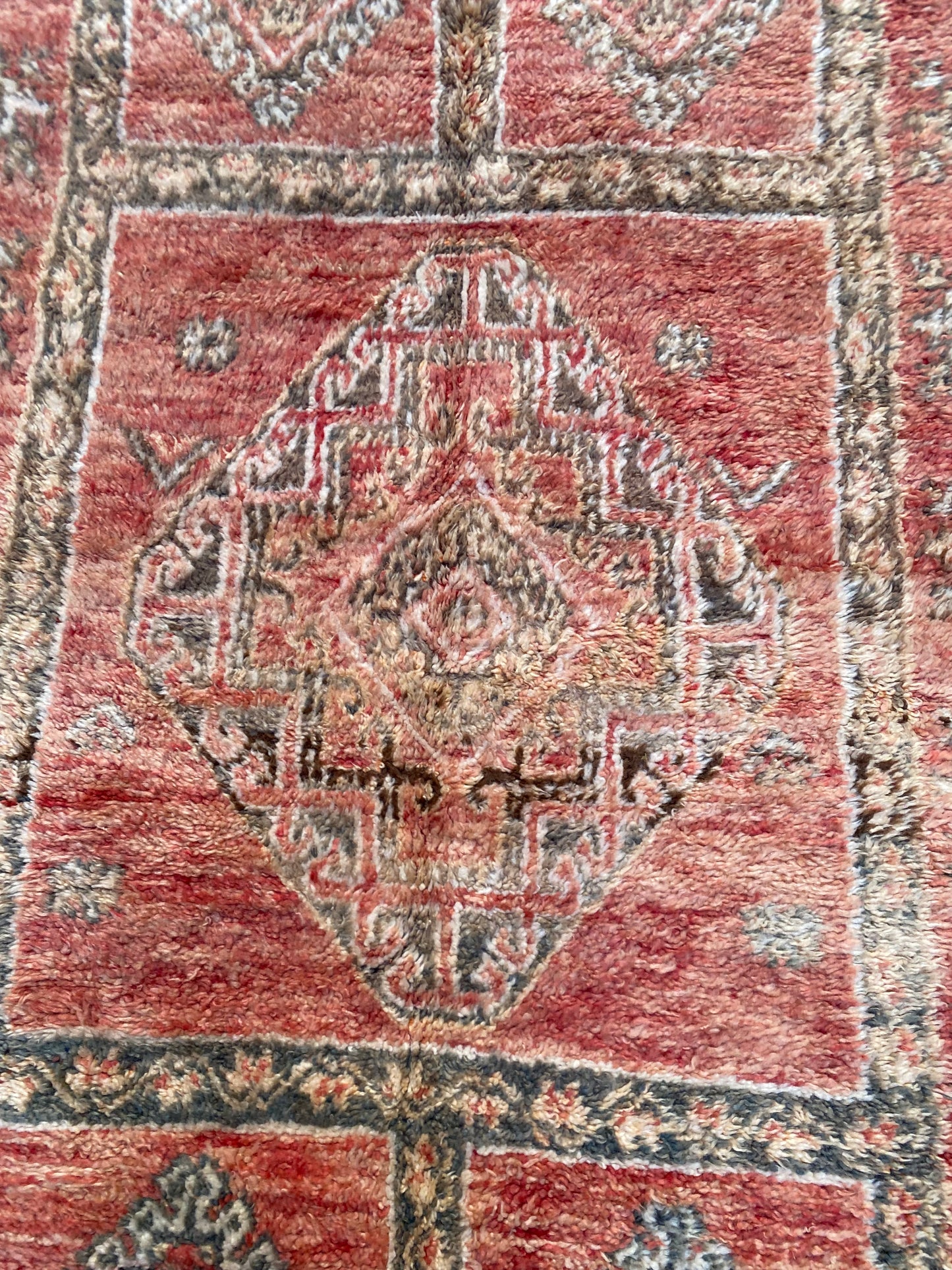 Pure wool handwoven Moroccan rug- Chaima