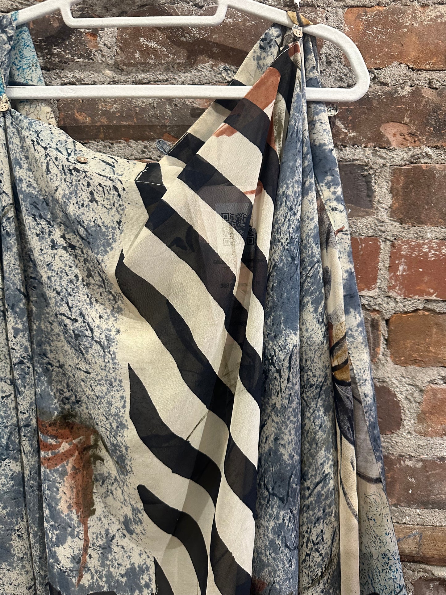 Vintage silk multi way cape- black/blues