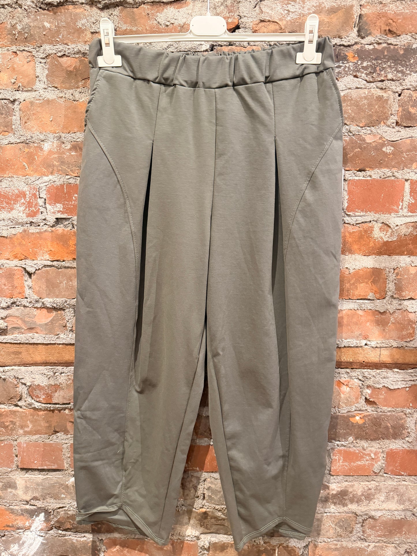 Cropped Jodhpur - army green