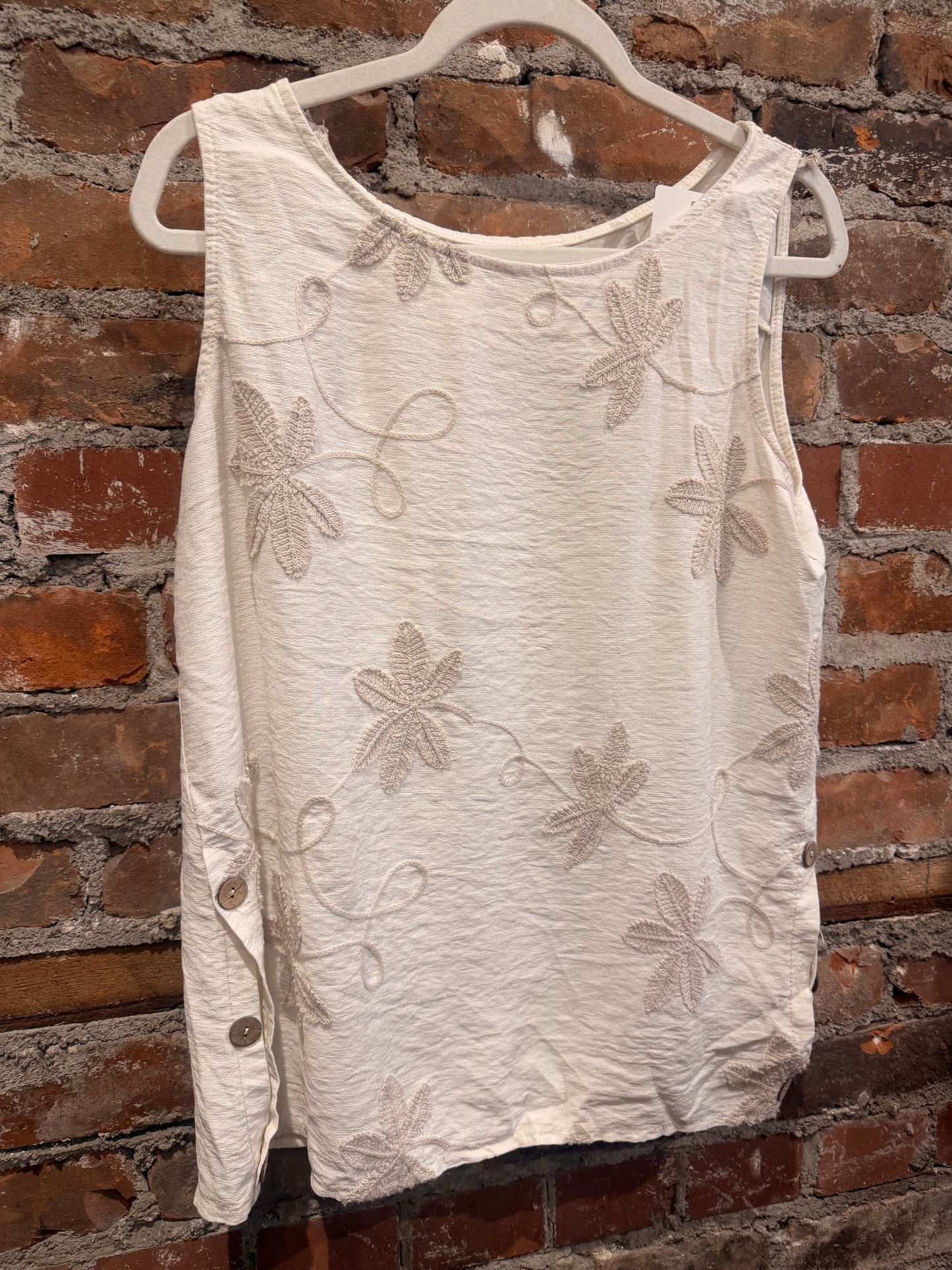 Embroidered tank -beige