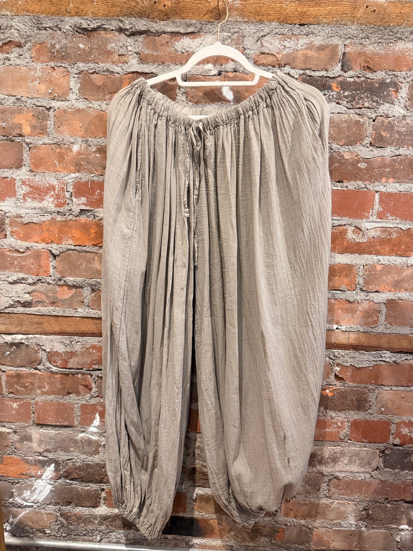 Balloon cotton pants -beige