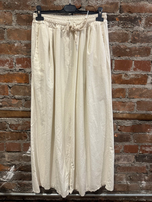 Ribbed ultra wide trousers -cream