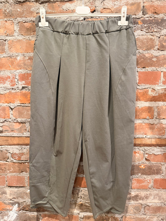 Cropped Jodhpur - army green